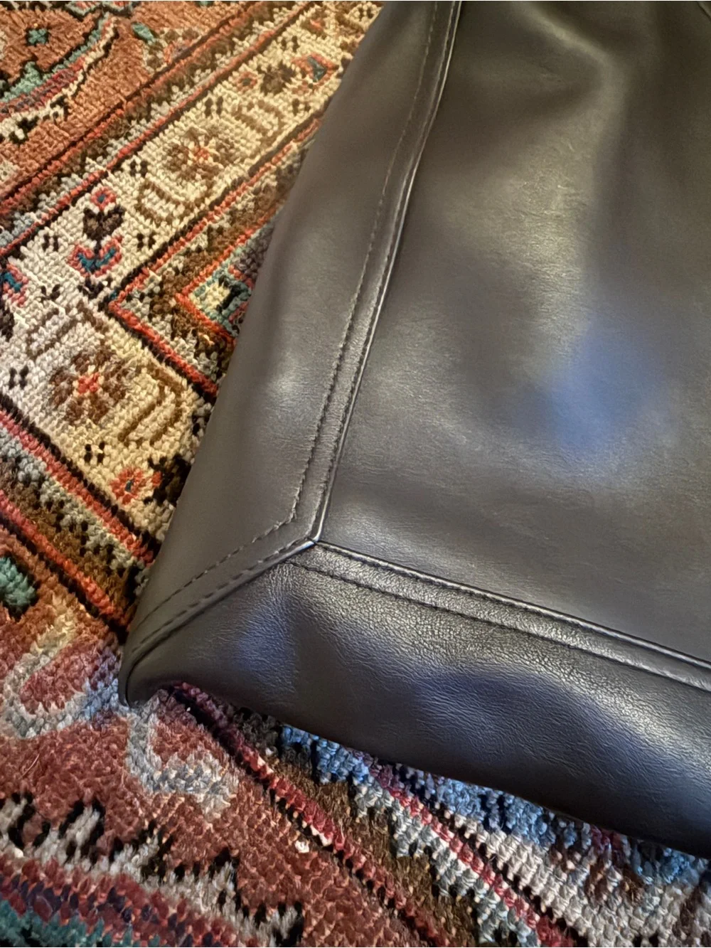 $3900 Bottega Veneta Medium Silky Hop Leather Hobo Bag in Brown Large